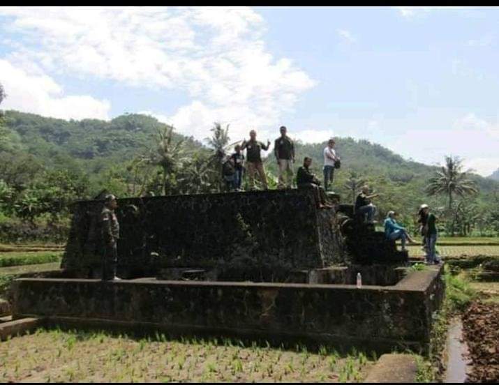 HIROSIMA 2. “MATAHARI TERBIT” DI GUNUNG KEKENCENG