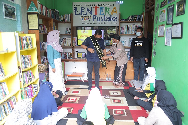 Bima Arya Dinobatkan Pemimpin dan Tokoh Muda Literasi