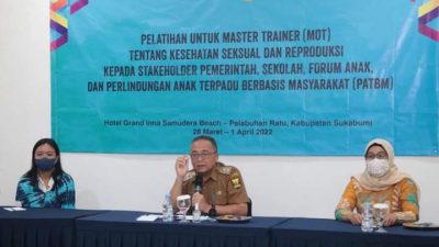 YAYASAN PLAN INTERNASIONAL INISIASI PELATIHAN, WABUP IYOS” BERGUNA BAGI REMAJA”