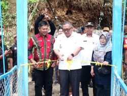 JEMBATAN GANTUNG WANGUNREJA DIRESMIKAN, BUPATI MINTA DIJAGA UNTUK KEMANFAATAN JANGKA PANJANG