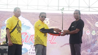 Jaga Kawasan Pantai Bersih dan Dukung Surfing Festival, Pemkab Sukabumi Lakukan Beach Clean Up