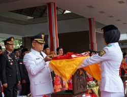 Wakil Bupati Menjadi Inspektur Upacara Penurunan Bendera Merah Putih Hut Ke-78 Kemerdekaan RI