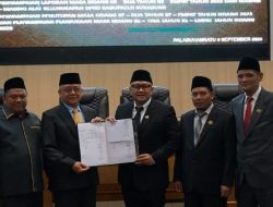 Wakil Bupati Hadiri Paripurna DPRD, Agenda Pengangkatan Pengganti Antar Waktu (PAW), dan Penandatanganan Nota Kesepahaman KUA-PPAS Perubahan