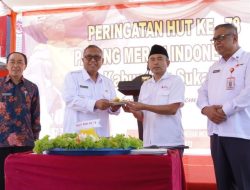 Bupati Sukabumi terima penghargaan Penggerak Donor Darah Sukarela dari PMI.