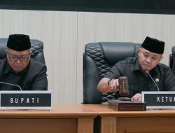 Rapat paripurna DPRD, Bupati Sukabumi sampaikan pendapat atas tiga Raperda.