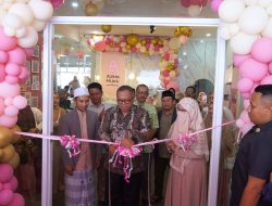 Bupati Resmikan Gedung Azkia Hijab, Satukan Visi Besar dan Peluang Kemitraan UMKM