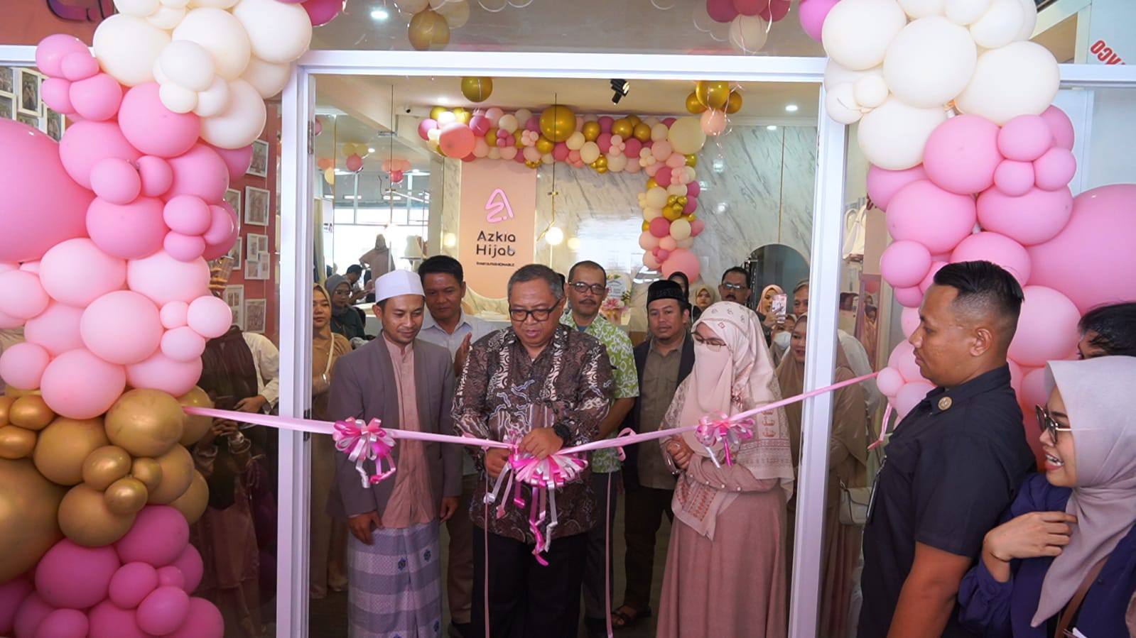 Bupati Resmikan Gedung Azkia Hijab, Satukan Visi Besar dan Peluang Kemitraan UMKM