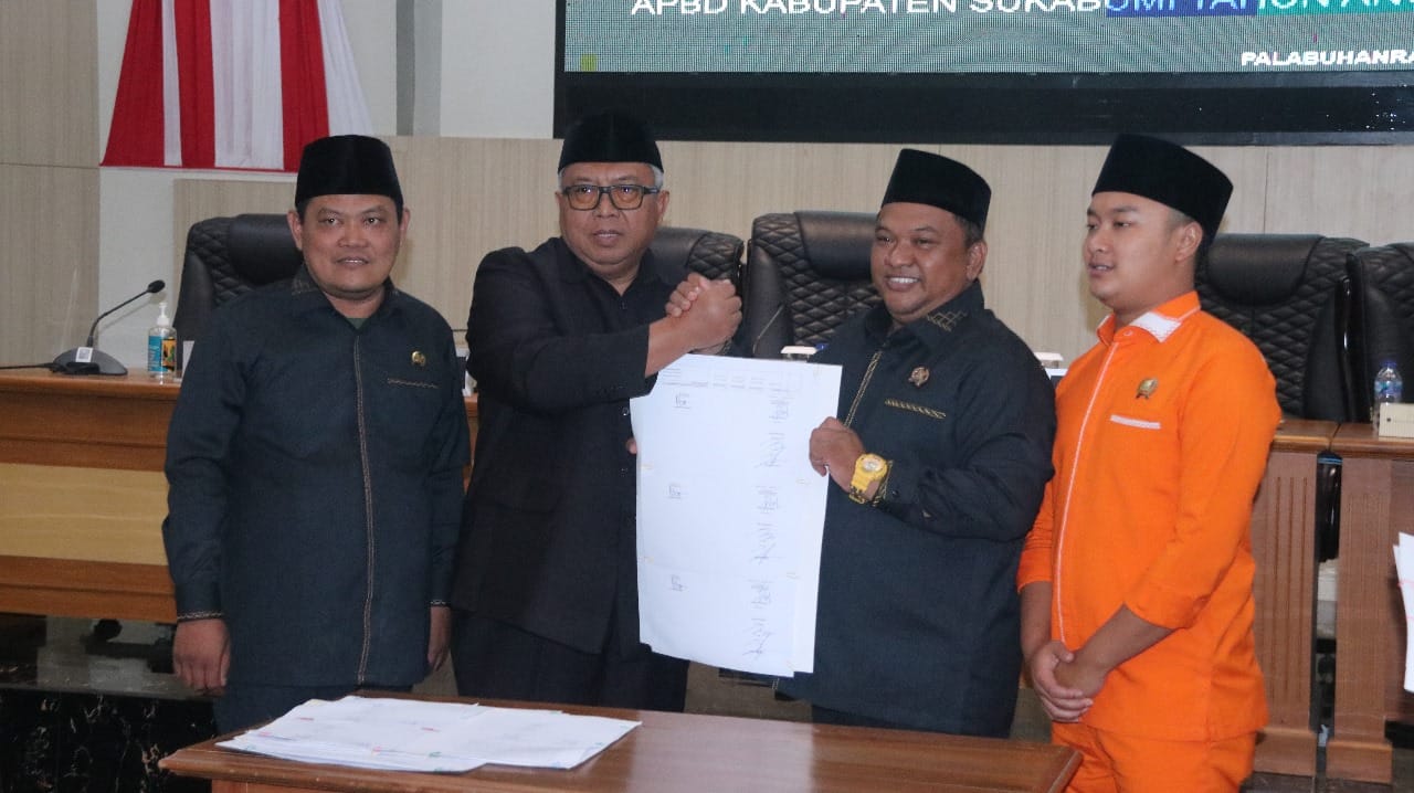 Rapat Paripurna DPRD, Bupati Harap Propemperda 2025 Terintegrasi ke dalam RPJMD dan Renstra