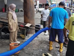 Kadis Perikanan Kab Sukabumi Monitoring Penanganan Dua TPI Pasca Bencana