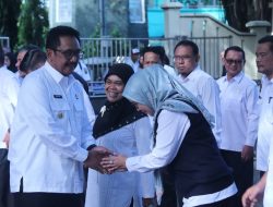 Apel Kepala Desa se-Kabupaten Sukabumi, Bupati tegaskan isu lingkungan jadi sorotan utama