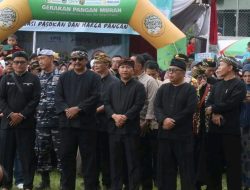 Bupati dan Wabup bersama Masyarakat meriahkan Hari Jadi ke 45 Desa Nagrak Selatan