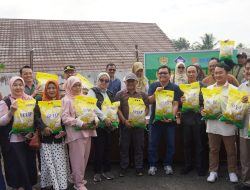 Kadiskan Hadiri Gerakan Pasar Murah di Peringatan Hari Jadi Ke 61 Desa Pondokkaso Landeuh