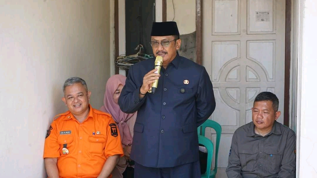 Bupati letakkan Batu Pertama Pembangunan Rumah bagi Penyintas Bencana di Palabuhanratu