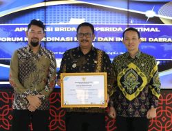 Terima Apresiasi BRIDA/ BAPPERIDA Optimal Tahun 2025, Bupati “Motivasi Perkuat Kolaborasi Riset dan Inovasi”