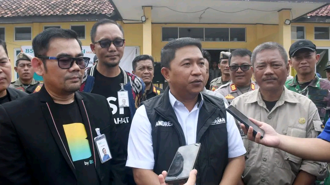 Wabup Apresiasi Kepedulian BSI Bantu Penyintas Banjir Di Kecamatan Cisolok