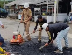 UPTD PU Wilayah Ciemas Lakukan Pemeliharaan Jalan Ruas Mareleng-Ciracap