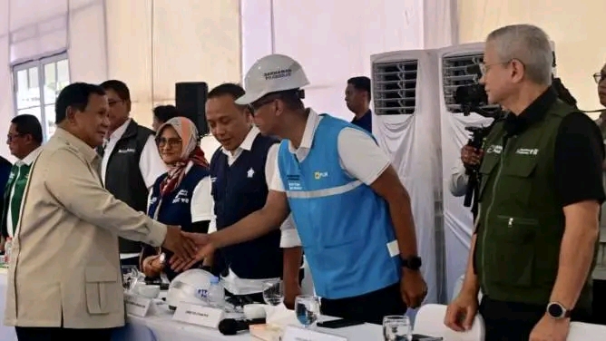 Tinjau Rumah Hunian Danantara, Presiden Prabowo Apresiasi Kolaborasi Penanganan Pascabencana