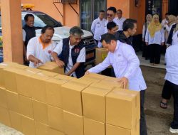 Komitmen Sosial, DPPKB Serahkan Bantuan Logistik Untuk Penyintas Bencana