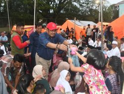 Buka Bersama Penyintas Bencana, Bupati “Pastikan Pemerintah Hadir Bersama Masyarakat”