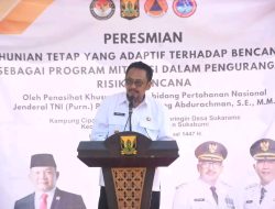 Bupati Sukabumi Dampingi Penasihat Khusus Presiden Resmikan Huntap adaptif Bencana