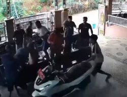 Kepala Desa di Lumajang Dibacoki di Teras Rumah Sendiri, 12 Orang Lebih Diburu Polisi