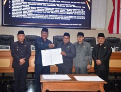 Rapat Paripurna DPRD, Bupati Sukabumi Sampaikan Tiga Agenda Penting