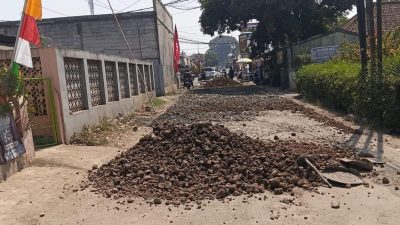 Pengaspalan ruas Karangtengah–Sinagar, Dinas PU Tekankan Kualitas